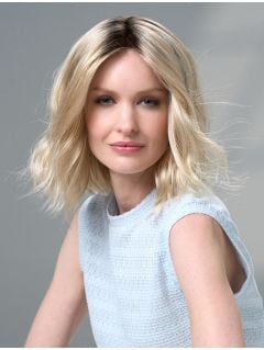Charlotte Large Wig by Envy – Honey Breeze ( sun light )