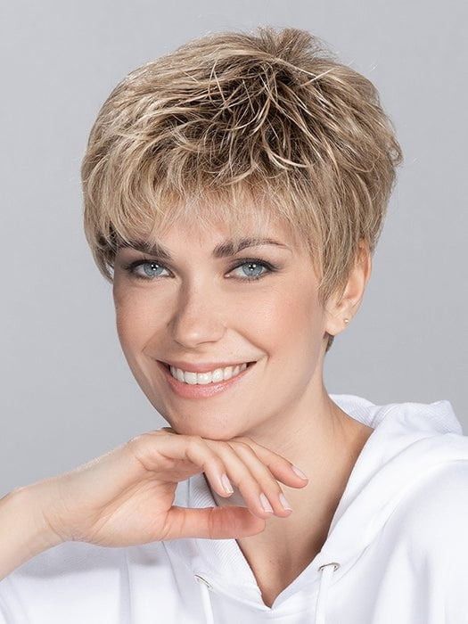 ウィッグ・エクステ Leonka Moving Elegance WIG FP-63